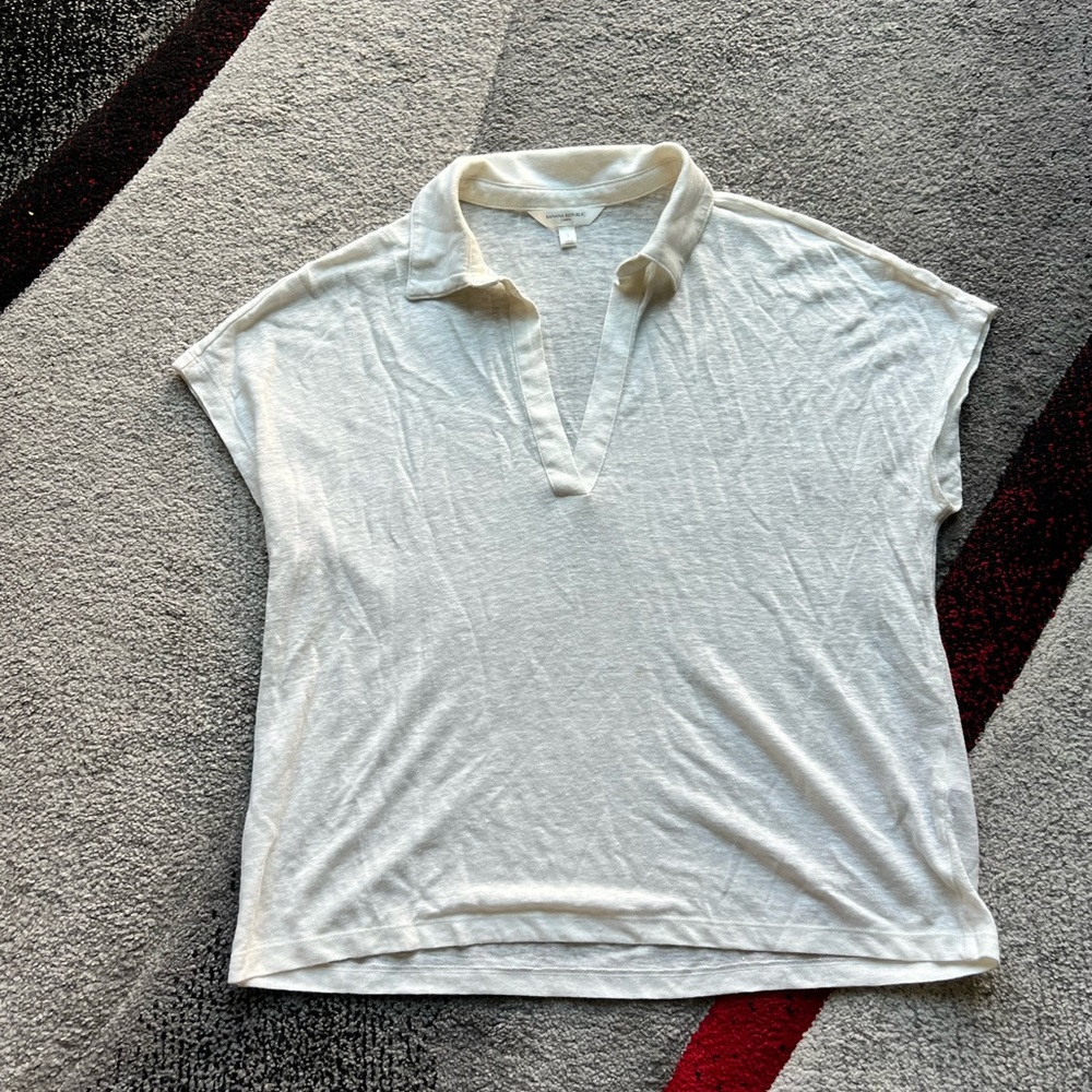 Banana Republic Linen White V Neck Polo Top